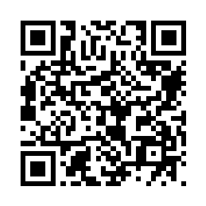 试图想看清楚眼前夸自己漂亮的这位叔叔二维码生成