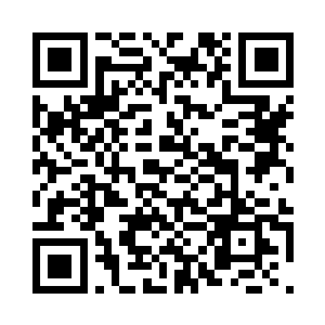 话语中带着一丝期盼的朝着方凌问道二维码生成