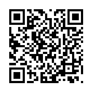 诡异的妖红瞬间铺满了整个定国王府的天空二维码生成