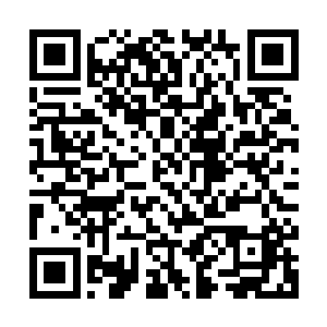 说不得他宁可选择北上大陆去拍摄电视剧也不会选择来好莱坞的二维码生成