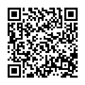 说如果她们不答应自己的求婚他就会把热汽球的绳索给剪掉二维码生成