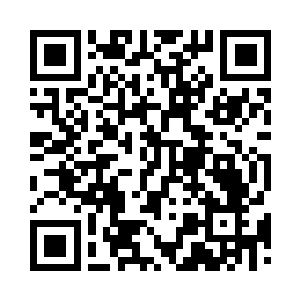 说完眨巴眨巴画的跟熊猫似的大眼睛二维码生成