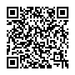 说完还从口袋里掏出了烟朝着坦克和秦宇递过去二维码生成