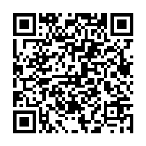 说完齐一铭对着马特举起了自己手中的不锈钢杯子二维码生成