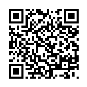 谁在刻意驻足在大街上立刻抓起来坐牢二维码生成