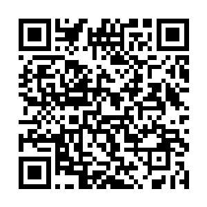谁能想到有一天他们的宝贝会拿着一把刀对着他们了二维码生成