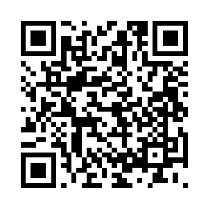 谢尔盖乐不可支的挥舞着手中的自动步枪二维码生成