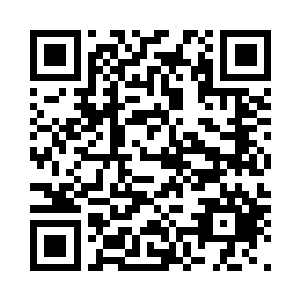 谢柔嘉看着眼前的小镇子一脸的茫然二维码生成