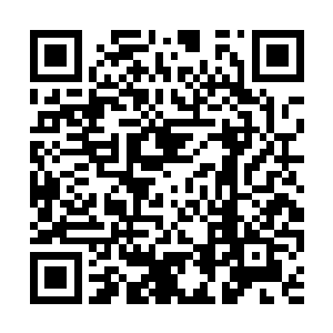 谭纶等人静静的听说书先生声情并茂的讲靖南之战二维码生成