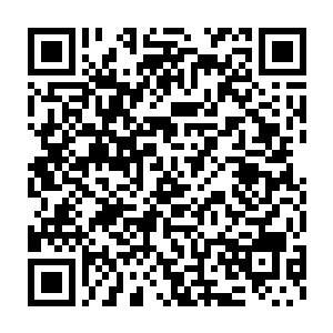 豆大的汗珠扑簌扑簌的向下滴落着……而且那些毛孔都完全张开了二维码生成