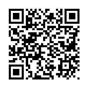 豆腐摊老板像是抓住了她的把柄一样二维码生成