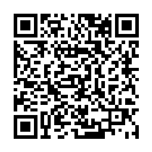 貌似他在面对苏茜怡的时候就从没有过任何迟疑呢二维码生成