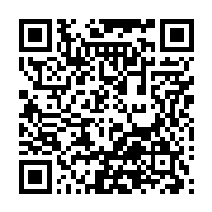 贝海可没有想到乔治进港会有这样的景象不由的感叹了一句二维码生成
