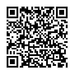 负责点卯的官员此时合上了手中用来点卯的折子二维码生成