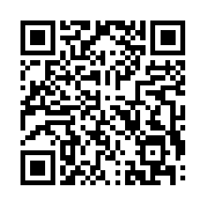 质地上乘的天青色丝棉长袍也被扯破了一大片二维码生成