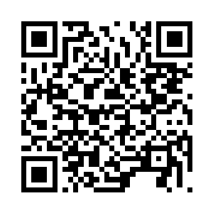 费芷柔急急忙忙地从他掌心抽回自己的脚二维码生成
