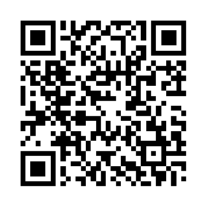 贺翠蓉庞大的身躯压向了直冲上来的几名保镖二维码生成