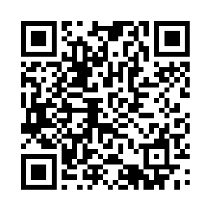 贾正军和孙青山连忙走进了发改委的办公室二维码生成