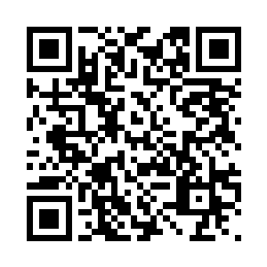 走进了李涵高中同学所在的宿舍……二维码生成