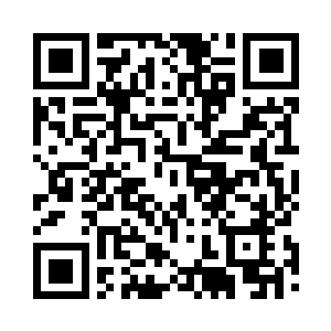 赵冰倩在院子里帮着孟水根打扫卫生二维码生成