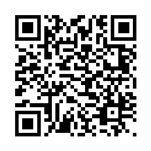 赵天宇向外走的脚步也定格在那里了二维码生成