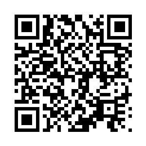 赵家二哥只上去拿了一个令牌给守城的人看二维码生成