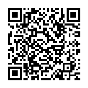 赵玉山等人早已经将那十几个俘虏全都弄到了广场的一个角落二维码生成