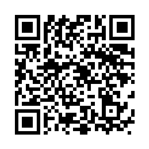 赵科长捂着自己的脸愤怒的看着夏天二维码生成