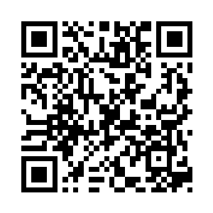 赵纯良一眼就看到了这匹马背上的一个包裹二维码生成