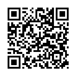 赵纯良将黑伞的伞尖轻轻在地上敲打了几下二维码生成