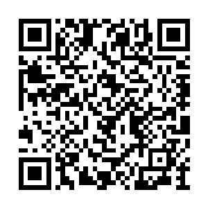 赵纯良整个身子猛的朝着泰坦的方向横移了一截二维码生成