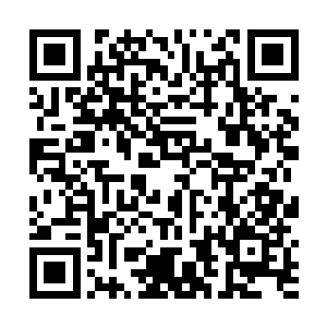赵纯良的脑子里忽然闪过了那无数个的灵犀一指的手印二维码生成