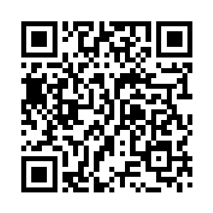 赵纯良诧异的看着泽梅尔手中的衣服二维码生成