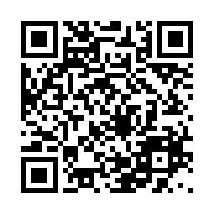 赵纯良还真是第一次见到这么不怕人看的女人二维码生成