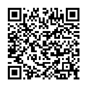 赵羽看着那些向自己头来得意的目光并没有搭理二维码生成