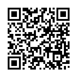 赵长枪和教授坐在一辆东风卡车里二维码生成