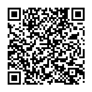 趁着晚上没有人的时候将难以处理的装潢时候的建筑垃圾直接扔到了这幢楼里二维码生成
