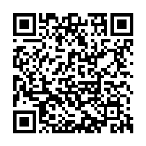 超人和蝙蝠侠可以说是全美最受欢迎的超级英雄二维码生成