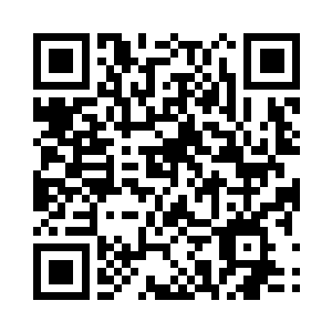 越南pano特种部队指挥官阮宏吉看着地图二维码生成