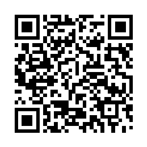 越来越多换上军装的人在外面空地集结二维码生成