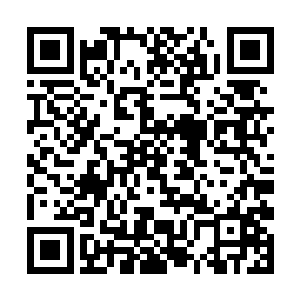 足以说明这个男人在她心目中的地位已经高过了一切二维码生成
