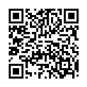 跑到门口处的控尸一族的三位男子突然发现二维码生成