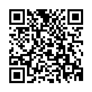 跟在大师后面的则是一位面青目秀的小年轻二维码生成