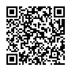 跟本不知道有一道穿着军装的身影一直到看着火车走远了二维码生成