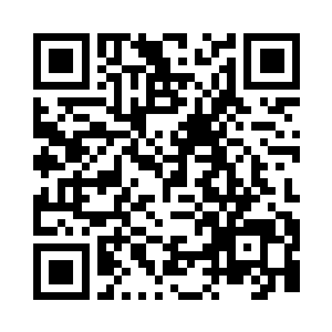 跟沈城两个人斗鸡眼似的面对面的坐着二维码生成