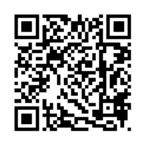 跟着秦宇前后脚走进了酒店的大厅二维码生成