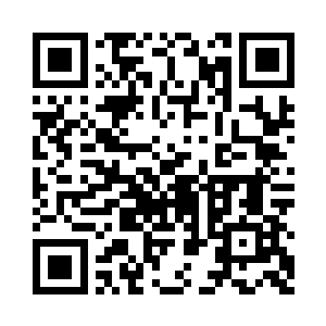 跟这些玩弄阴谋诡计的人待在一起二维码生成