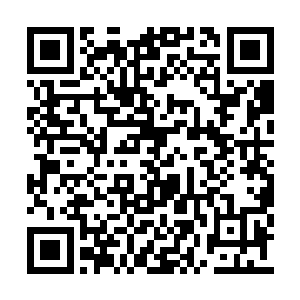 跟郜晋一块儿走到了通往地下溶洞的那条缝隙前二维码生成