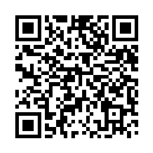 跟随着我们军队的围观修士迅速反应过来二维码生成