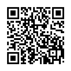 路上遇到了正要回来的石蒙和那个性感的女人二维码生成